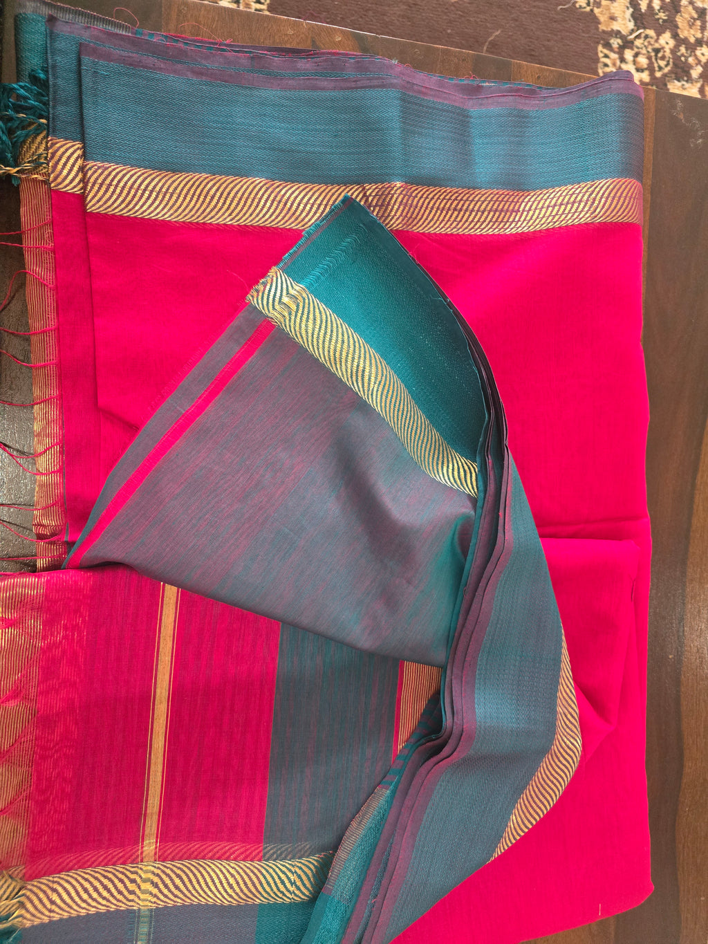 Maheshwari Resham border